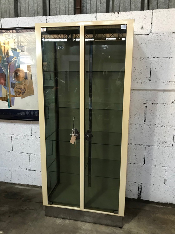 Image 1 of Vitrine médicale vintage années 70