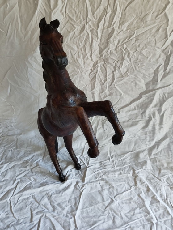 Caballo de cuero – Objetos decorativos (photo 2 of 8)