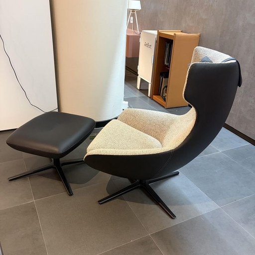Leolux Caruzzo fauteuil met poef Strada/Peat – Leather (photo 2 of 3)