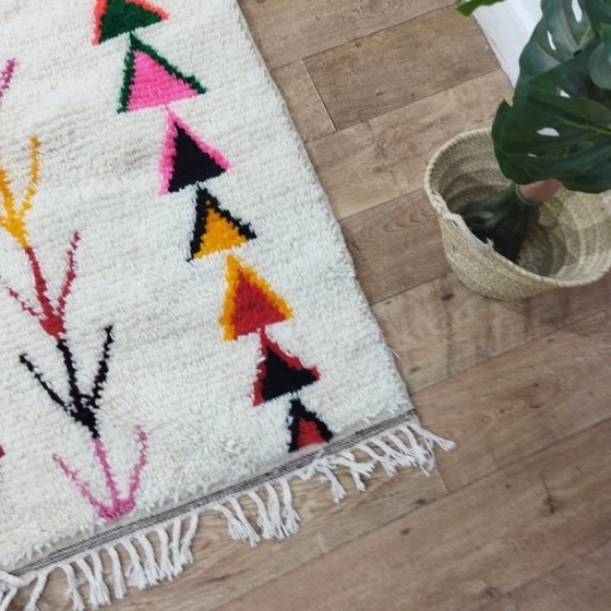 Image 1 of Auténtica alfombra bereber Azilal: 100 % lana natural, tejida a mano (266 × 150 cm)