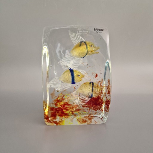 Signed Murano glass aquarium with fish by Alfredo Barbini, 22 cm high, 6.5 kg, Italian vintage designer sculpture.