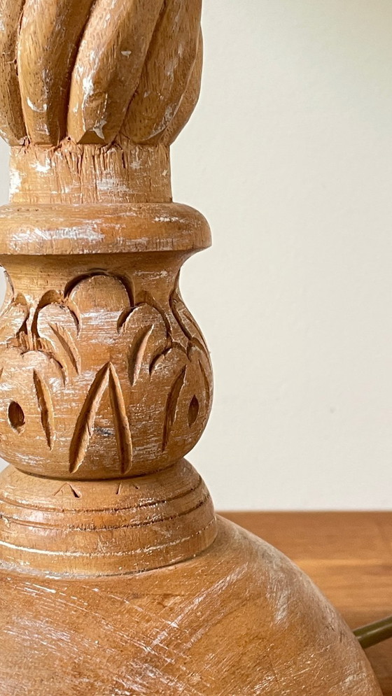 Image 1 of Lampada vintage in legno intagliato