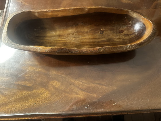 Image 1 of Grande coupe / Vide Poche sculptée en Bois - Artisanat Vintage 38 / 14 cm