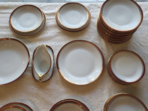 Larchevêque porcelain dinner service from Sologne, France, 38 pieces