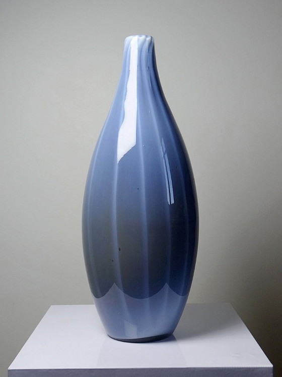 Image 1 of Pair of vintage Murano glass vases in smoked glass lined with opaline glass, soap bubble design