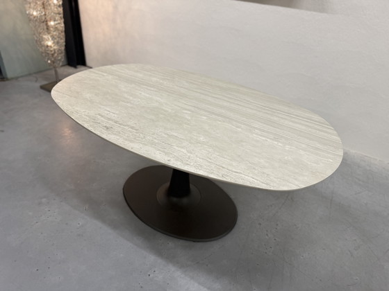 Image 1 of Leolux Columna Dining Table Oval Ceramic 160x110