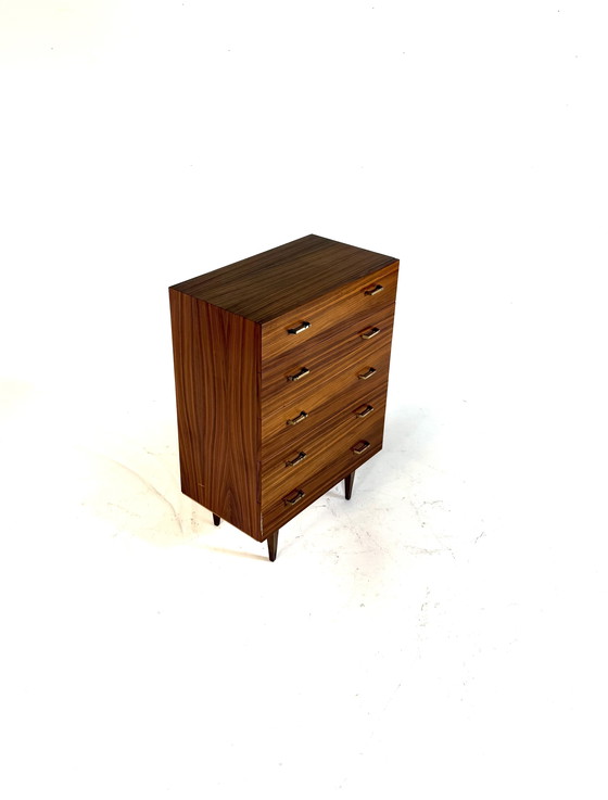 Image 1 of Commode vintage en noyer des années 60