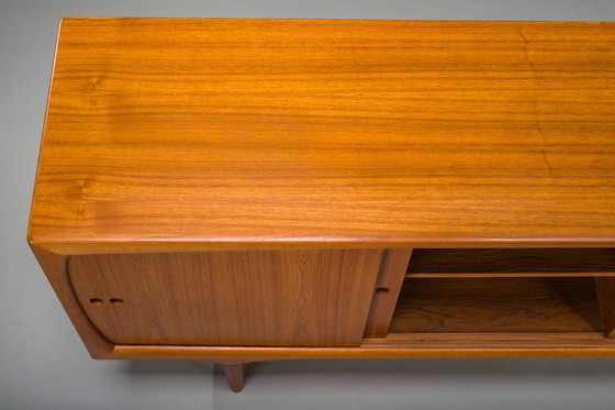 Image 1 of Buffet en teck moderne scandinave du Mid Century par Harry Østergaard pour Randers Møbelfabrik, années 1960