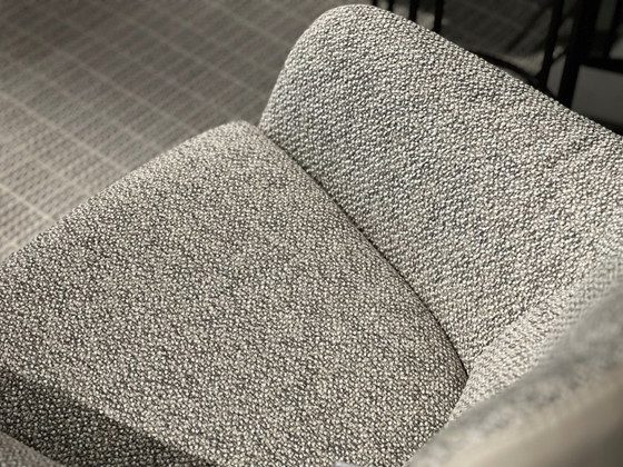 Image 1 of Basic 2122 armchair