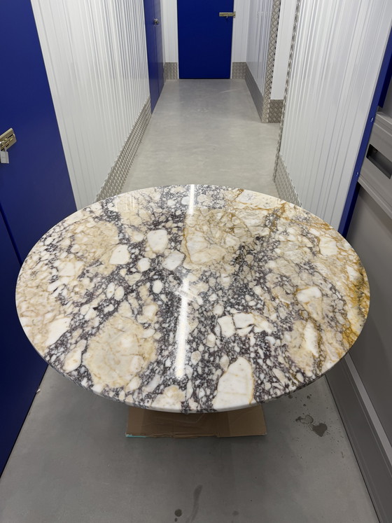 Image 1 of Mesa de comedor de mármol Calacatta Viola