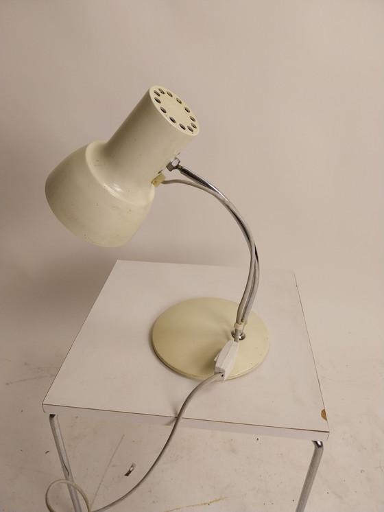 Image 1 of 1 lampada da tavolo color bianco sporco degli anni '50 proveniente dall'ex Cecoslovacchia
