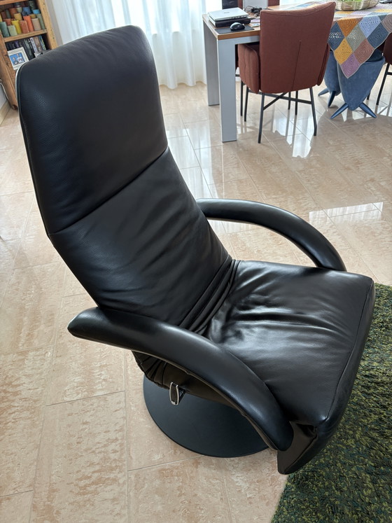 Fauteuil design Jori Yoga – Leather (photo 6 of 6)