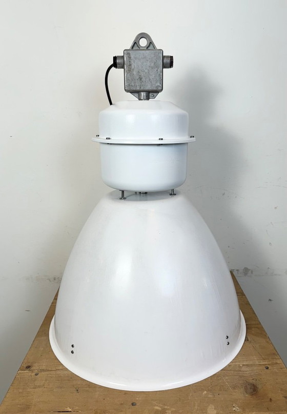 Image 1 of Grote witte geëmailleerde industriële fabriekslamp van Elektrosvit, jaren 90