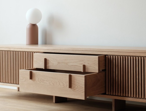 Image 1 of Formosus Home mueble multimedia/TV, roble, hecho a mano