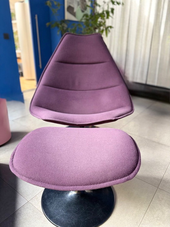 Image 1 of Poltrona Artifort F585 con poggiapiedi