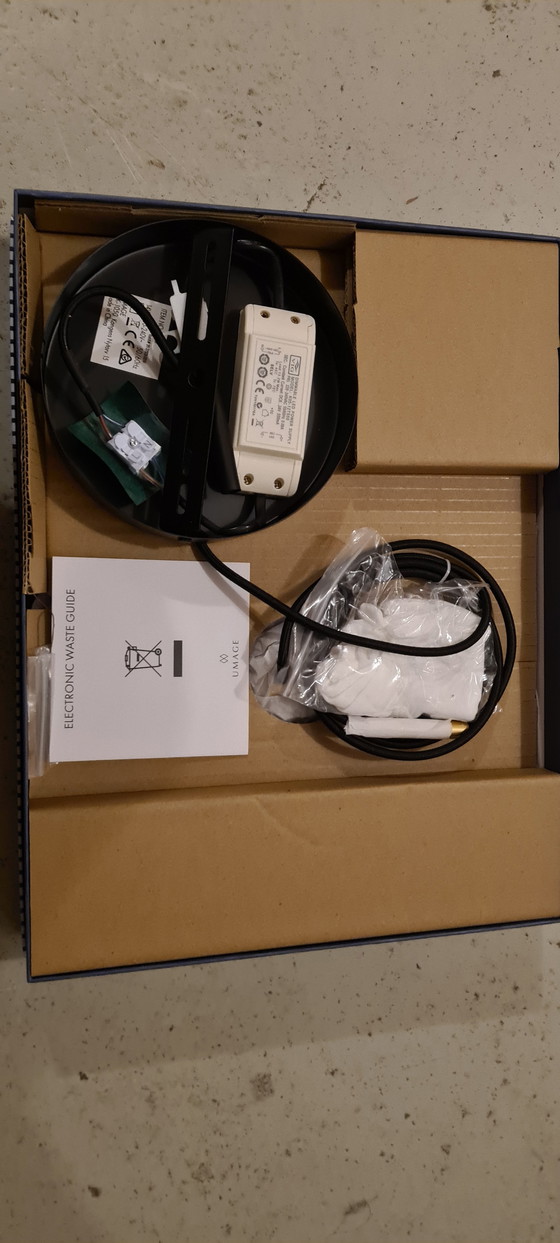 Image 1 of Lámpara de diseño Umage Asteria Mini Rojo