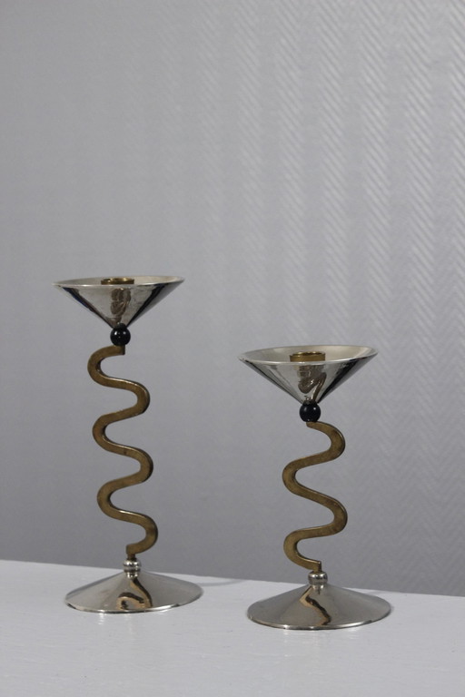 Paar Vintage "Zig Zag" Kandelaars Messing en metalen ontwerp Memphis 1980