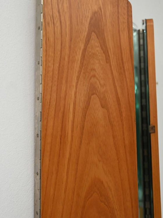 Image 1 of Scandinavische vintage drievoudige eikenhouten spiegel met inklapbare zijpanelen