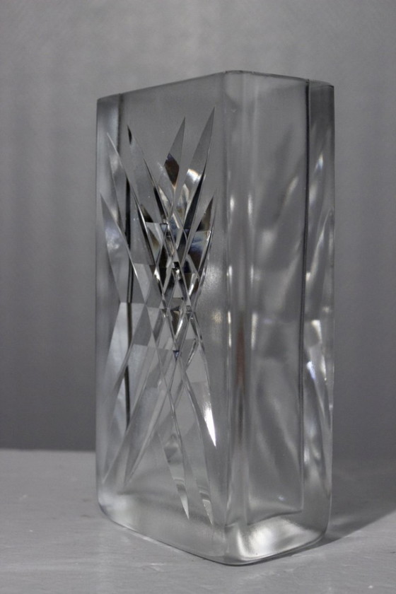 Image 1 of Claus Josef Riedel - Jarrón antiguo de cristal tallado y esmerilado, Austria, década de 1960