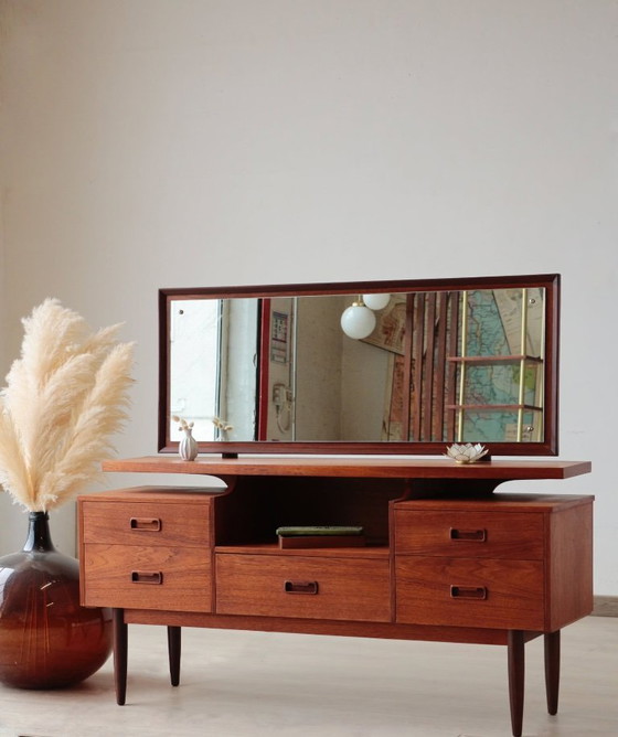 Image 1 of Toletta inglese vintage degli anni '60 – Design di metà secolo