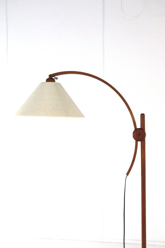 Image 1 of Lampadaire Domus « Arcea » en teck vintage