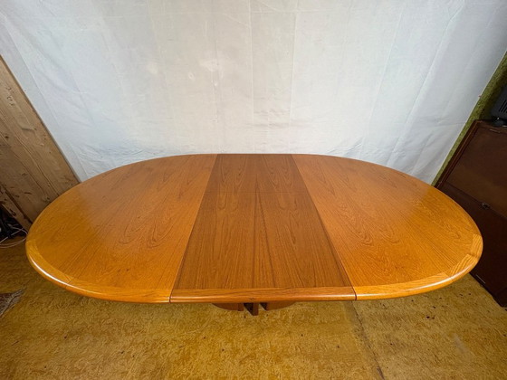 Vintage Skovby Extending Dining Table – Danish Teak – Scandinavian Design  A superb vintage Skovby – Wood (photo 12 of 13)