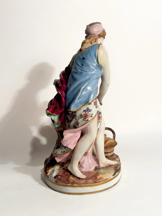 Meissen Porcelain Group of Venus with Cupid, 19th Century – Sculpture (photo 7 of 14)