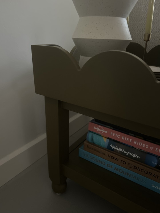 Image 1 of Scallop coffee table - The Craftsmen Collection