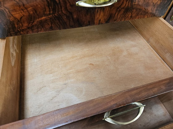 Image 1 of Art Deco dressoir in walnoot en licht walnoot.