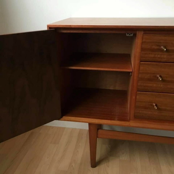 Mid-Century Teak Sideboard from Gordon Russell of Broadway, 1950s – Mid Century Modern (photo 4 of 8)