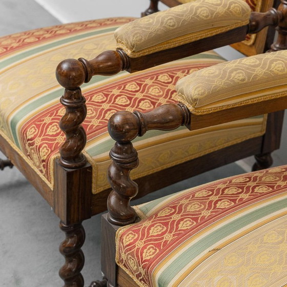 Image 1 of PAAR ANTIKE SESSEL AUS HOLZ UND STOFF MIT ARMLEHNEN – KLASSISCHER STIL