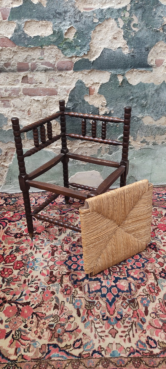 Image 1 of CLASSIC BOBBIN CORNER CHAIR