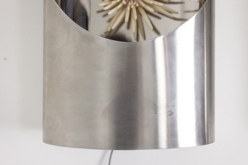 Par de grandes apliques de pared de metal pulido. Años 70.