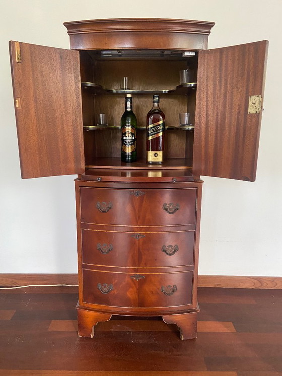Prachtige discrete drankkast, mahoniehout, met verlichting – Drankenkasten, Wood (photo 4 of 7)