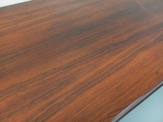 Image 1 of Vintage Scandinavisch dressoir van palissanderhout, ontworpen door de Deense designer Arne Vodder, daterend uit de jaren 60.