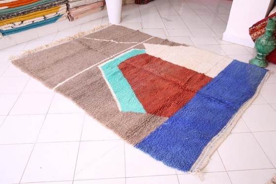 Image 1 of Tapis berbère beni ouraine tissé main traditionnelle 150/250 cm