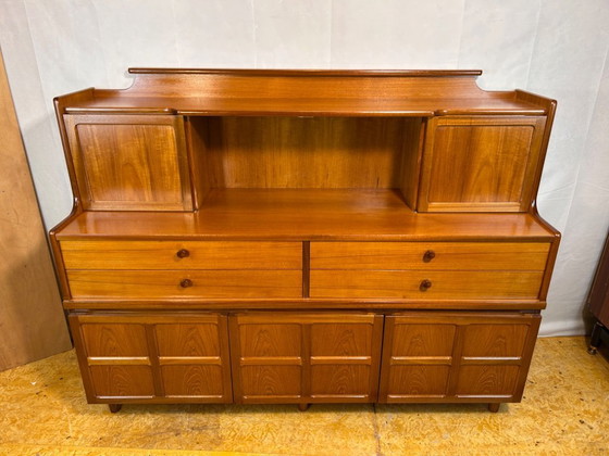 Image 1 of Credenza alta in teak vintage retrò di metà secolo di Nathan 1960-1970 Design eccezionalmente raro e insolito | Pezzo forte