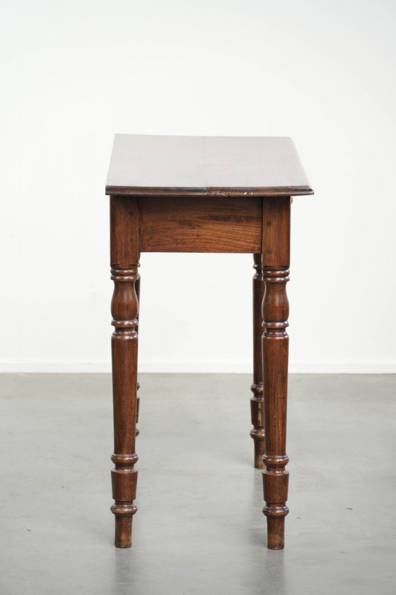 Image 1 of Antique English oak side table/hall/corridor table from the early 19th century with a beautiful appearance.