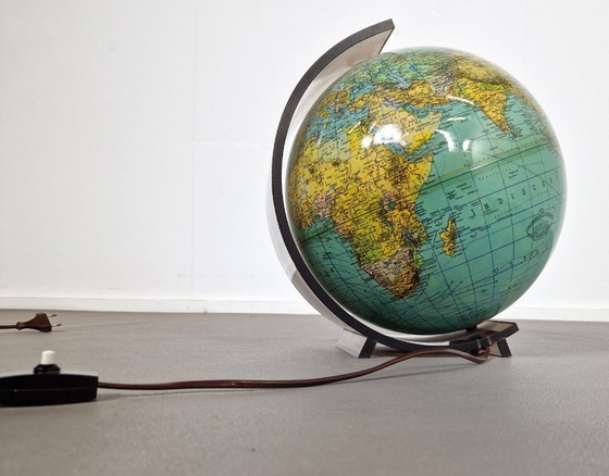 Image 1 of Space Age Plexi Globe with Lamp