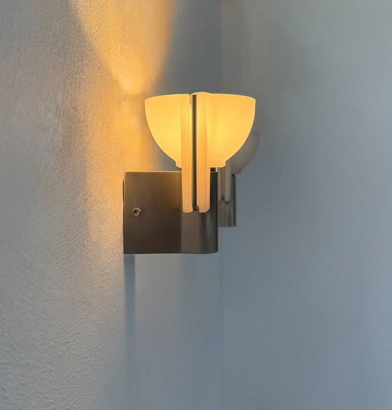 Image 1 of Coppia di applique vintage, metallo cromato e vetro sabbiato stampato, Italia, 1980