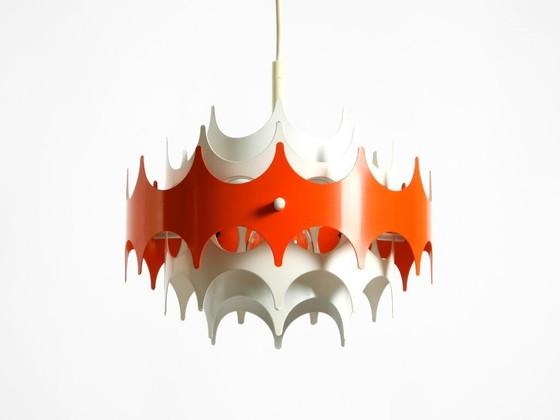 Image 1 of Bellissima piccola lampada a sospensione originale in metallo stile Space Age degli anni '60 di Doria