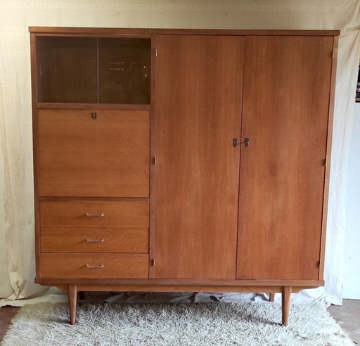 Kleiderschrank aus Massivholz und Eichenfurnier – Mitte des 20. Jahrhunderts