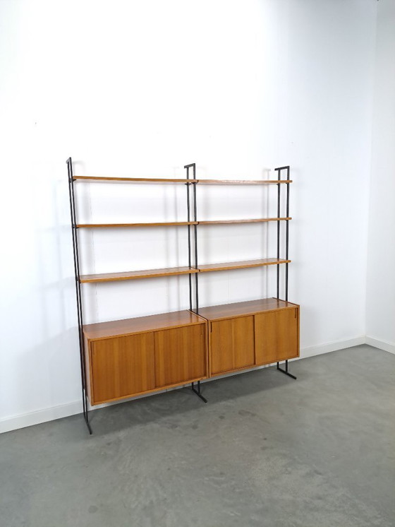 Image 1 of Parete componibile Omnia, Hilker, teak e acciaio nero con ripiani e contenitori