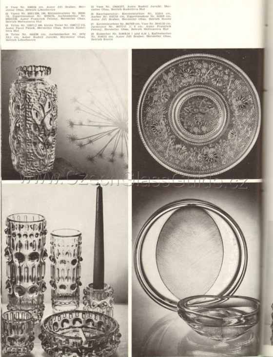 Image 1 of Piatto in vetro Cibulak vintage: piatto Pavel Panek in stile Mid-Century Modern