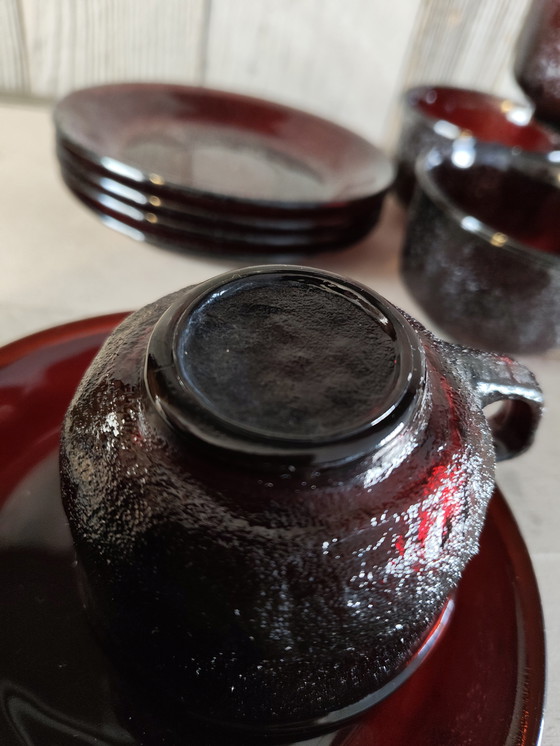 Image 1 of 6 tazze e piattini vintage Arcopal Arcoroc Siera Red