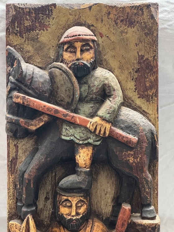 Image 1 of Polychroom houtsnijwerk