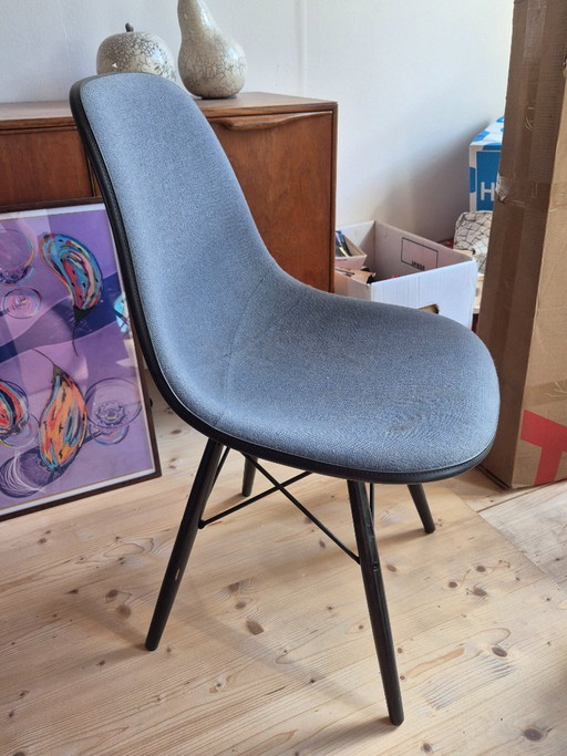 Herman Miller DSW Kuipstoel Grijs Gestoffeerd