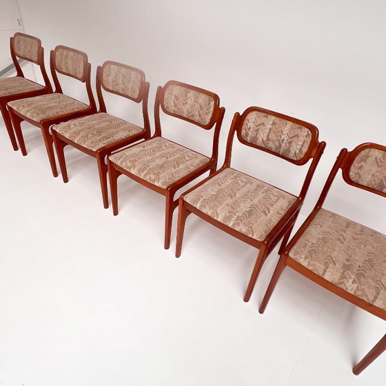 Set of 6 Danish Design Chairs by Johannes Andersen for Uldum, 1960s – Dining chairs, Wood (photo 3 of 17)