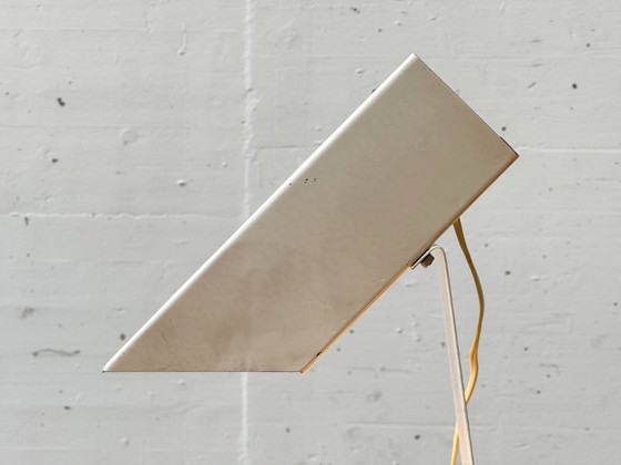 Image 1 of Minimalistische metalen tafellamp, jaren 80