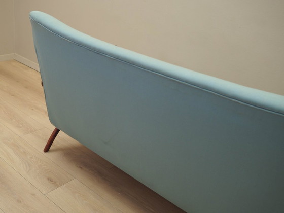 Image 1 of Mintgroene bank, Italiaans design, jaren 70, vervaardigd in Italië.